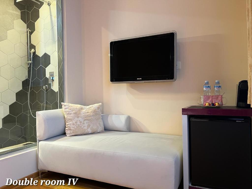 Metropoliten Rooms Belgrado Buitenkant foto